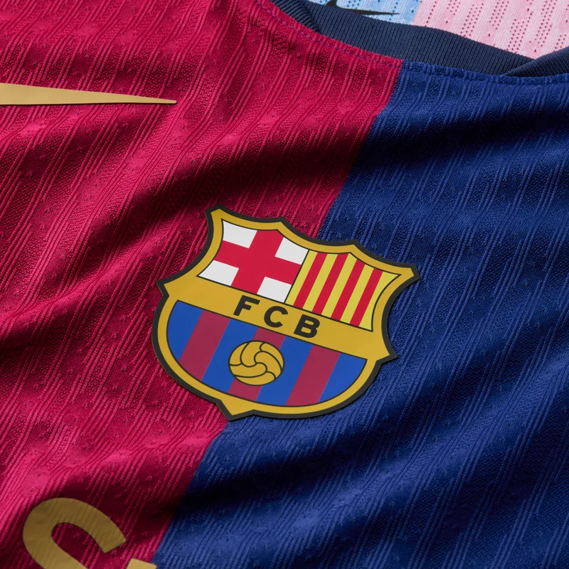 نايكي تيشيرت كرة القدم FC برشلونة 24/25 الأساسي اوثنتك للرجال